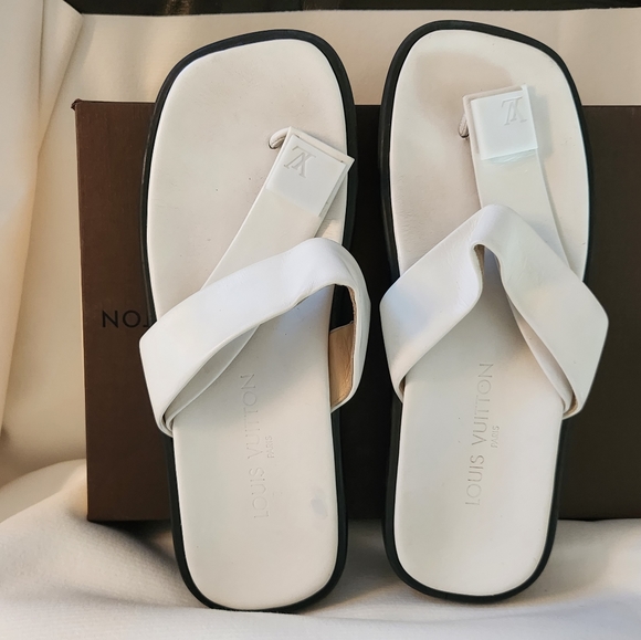 Louis Vuitton white leather slides US 7.5 | EU 37.5 vintage 2001 - Picture 2 of 12